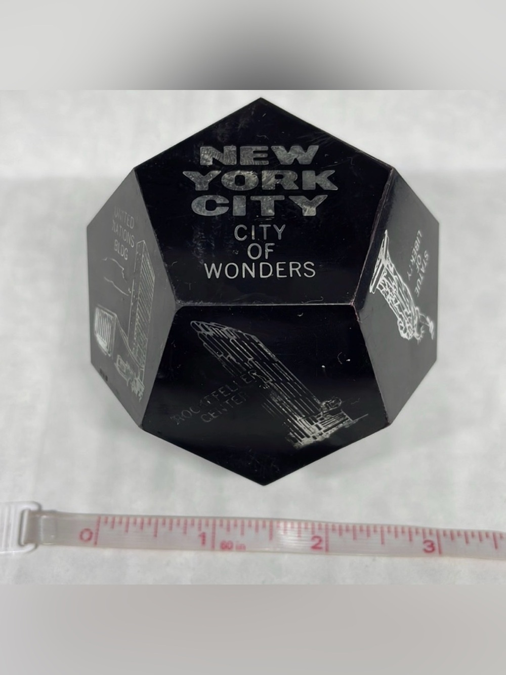 Vintage 70s 80s NYC “City of Wonders” Faceted Landmark Paperweight Souvenir